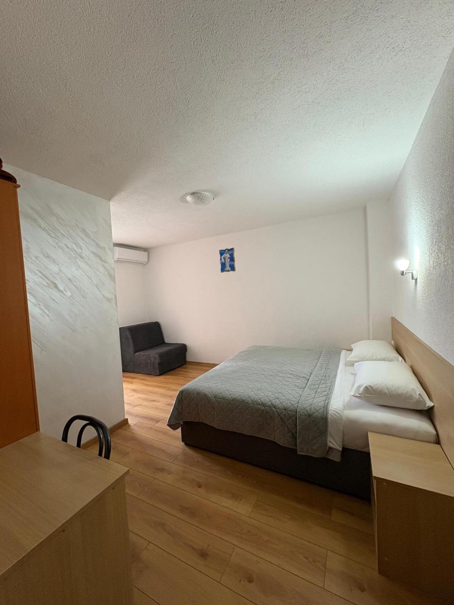Pansion Maglica Bed and Breakfast Međugorje Exteriör bild
